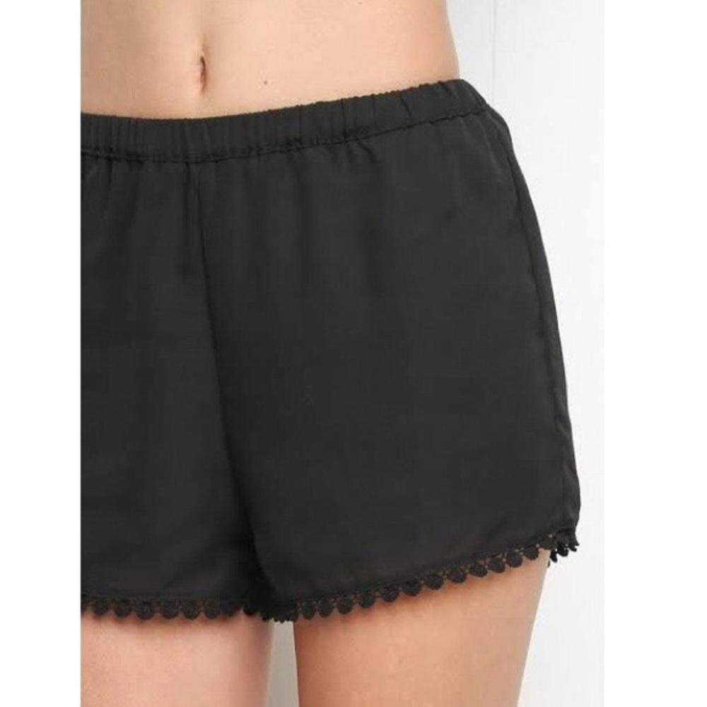 Brandy Melville Leticia Black Lace Trim Shorts